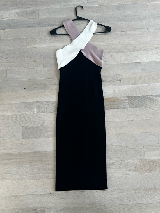 le superbe Dresses & Skirts - Colorblock Cross-Strap Black, White & Mauve Womens Dress